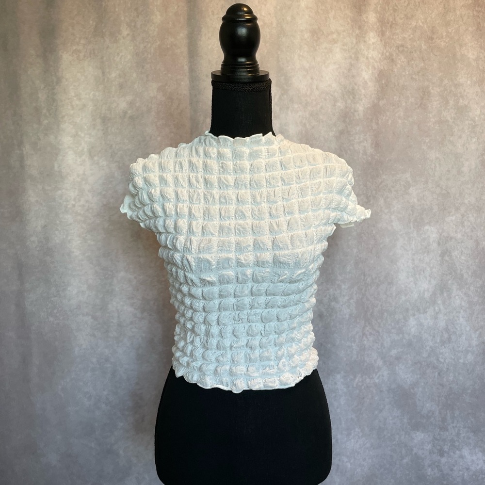 Stretchy Bubble Top in White